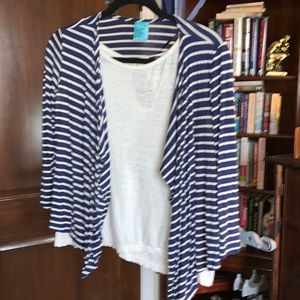 2 Piece Sweater & Top Forever 21 Size S( fits large) & HIP Size M EUC Buy Now!!